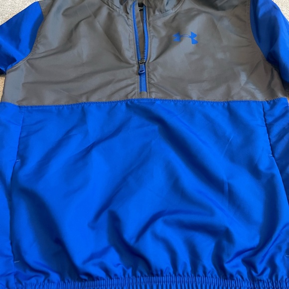 Under Armour boys Windbreaker in blue and gray, half zip with elastic waist - Picture 11 of 16